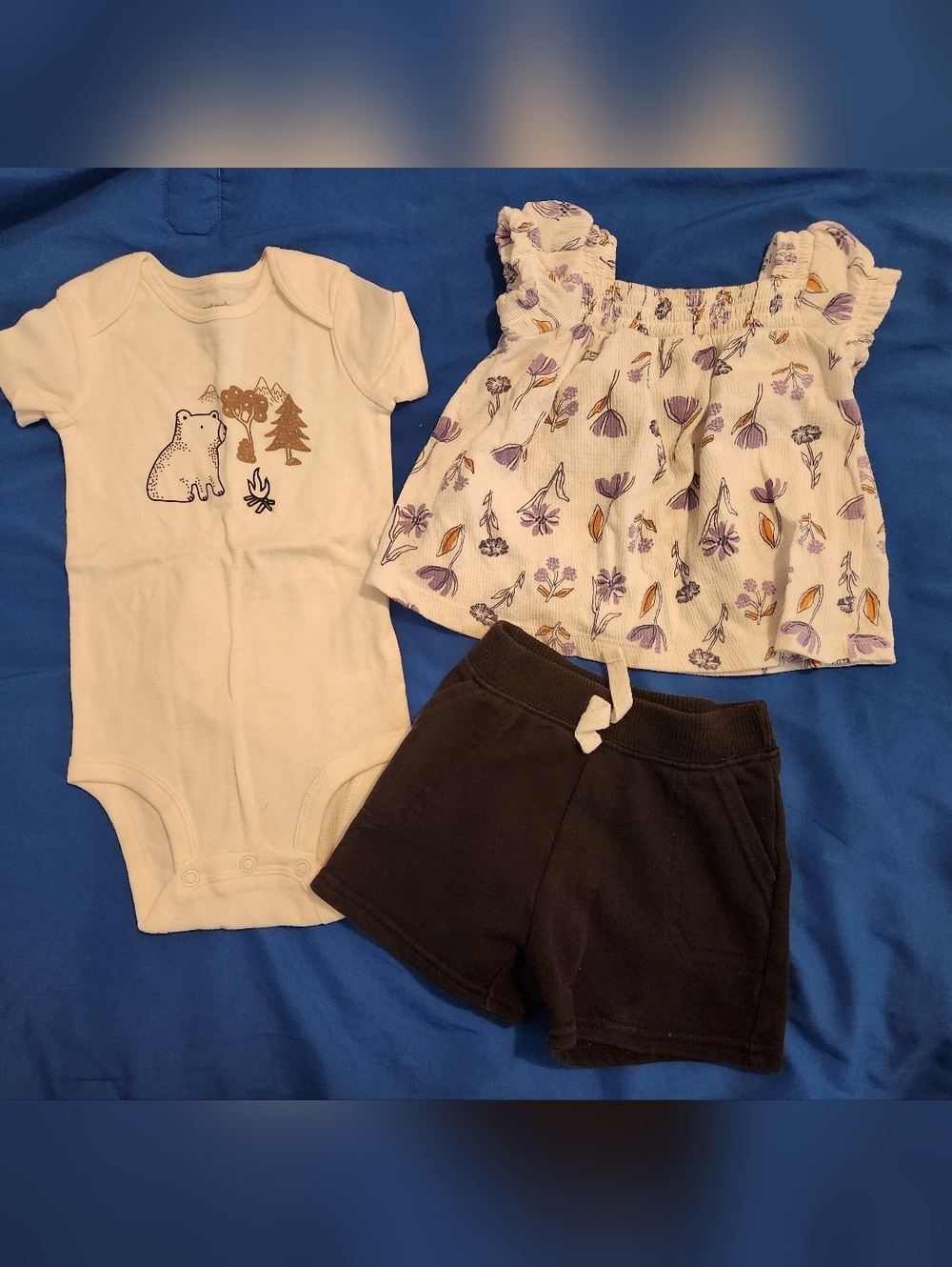 Carter's Cream and Brown Bear Graphic Bodysuit & Floral Shirt With Shorts 12 M